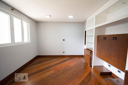 Casa à venda com 800m², 4 quartos e 6 vagasSala de TV