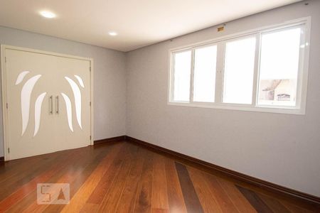 Casa para alugar com 800m², 4 quartos e 6 vagasSala de TV