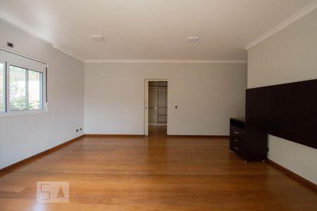 Casa à venda com 800m², 4 quartos e 6 vagasSuíte 1