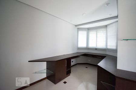 Casa à venda com 800m², 4 quartos e 6 vagasEscritório