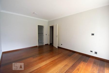 Casa à venda com 800m², 4 quartos e 6 vagasSuíte 4