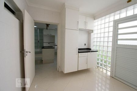 Casa à venda com 800m², 4 quartos e 6 vagasÁrea de Serviço