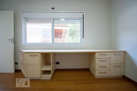 Casa à venda com 800m², 4 quartos e 6 vagasSuíte 3