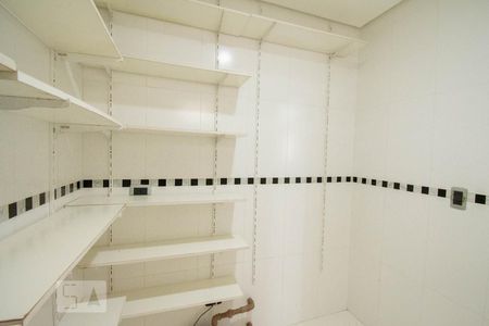 Casa à venda com 800m², 4 quartos e 6 vagasDespensa 