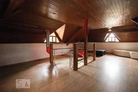 Casa à venda com 800m², 4 quartos e 6 vagasEstúdio