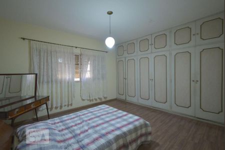 Casa para alugar com 300m², 3 quartos e 2 vagas Casa para alugar com 300m², 3 quartos e 2 vagasQuarto 2