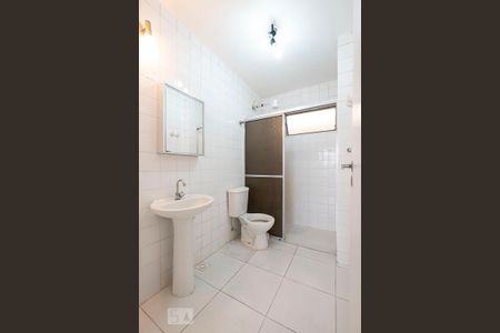 Banheiro de apartamento para alugar com 1 quarto, 45m² em Perdizes, São Paulo