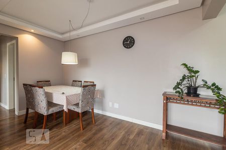 Sala de apartamento para alugar com 3 quartos, 79m² em São Geraldo, Porto Alegre