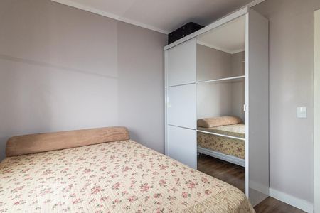 Quarto 2 de apartamento para alugar com 3 quartos, 79m² em São Geraldo, Porto Alegre