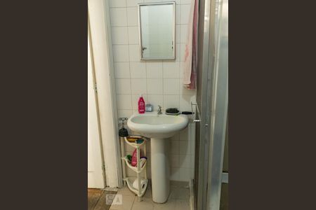 Apartamento para alugar com 70m², 2 quartos e sem vagabanheiro social