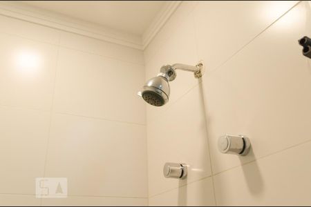 Apartamento à venda com 96m², 2 quartos e 2 vagas Apartamento à venda com 96m², 2 quartos e 2 vagasBanheiro da suíte 2