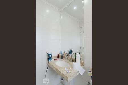 Apartamento à venda com 96m², 2 quartos e 2 vagas Apartamento à venda com 96m², 2 quartos e 2 vagasBanheiro da suíte 1