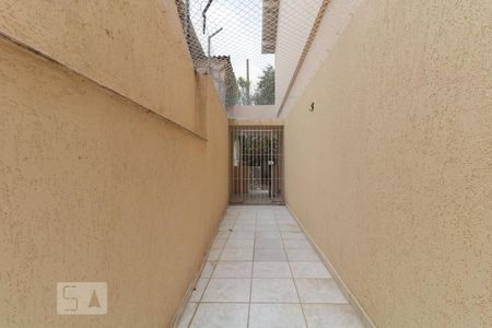 Casa à venda com 100m², 2 quartos e 1 vaga Casa à venda com 100m², 2 quartos e 1 vagaQuintal