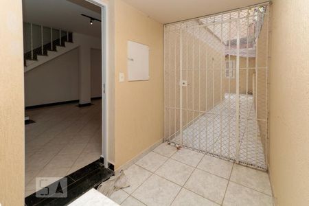 Casa à venda com 100m², 2 quartos e 1 vaga Casa à venda com 100m², 2 quartos e 1 vagaEntrada