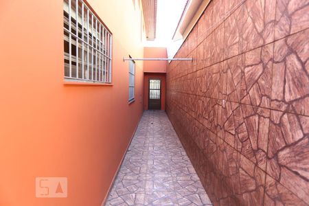 Casa para alugar com 132m², 3 quartos e 2 vagasCorredor Lateral