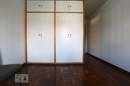 Casa para alugar com 132m², 3 quartos e 2 vagasSuíte