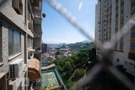 Vista de apartamento para alugar com 3 quartos, 85m² em Centro, Niterói