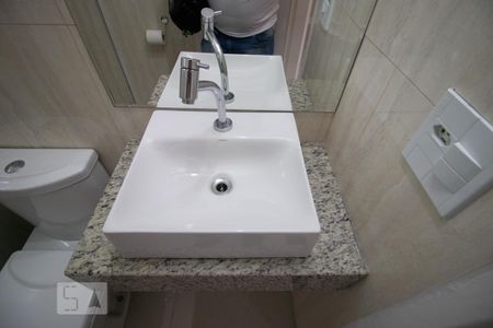 Apartamento para alugar com 50m², 2 quartos e 1 vaga Apartamento para alugar com 50m², 2 quartos e 1 vagaBanheiro