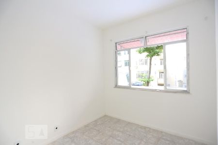 Quarto 1 de apartamento à venda com 3 quartos, 160m² em Copacabana, Rio de Janeiro