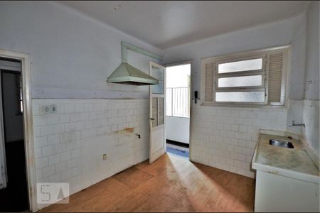 Apartamento para alugar com 120m², 3 quartos e sem vagaCozinha