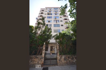 Apartamento para alugar com 120m², 3 quartos e sem vagaFachada
