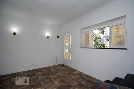 Sala de casa para alugar com 3 quartos, 105m² em Água Branca, São Paulo