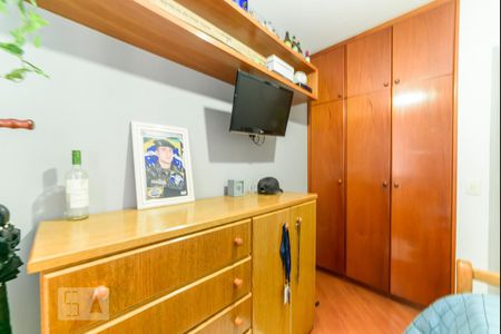 Apartamento à venda com 98m², 3 quartos e 2 vagasQuarto 2 - Armários