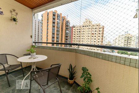 Apartamento à venda com 98m², 3 quartos e 2 vagasVaranda da Sala