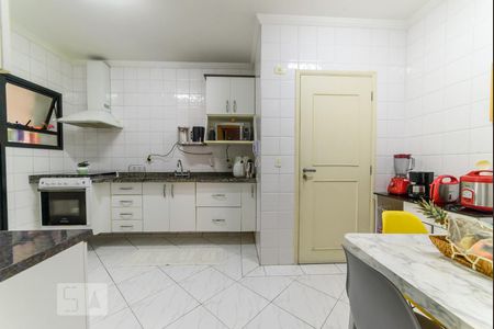 Apartamento à venda com 98m², 3 quartos e 2 vagasCozinha