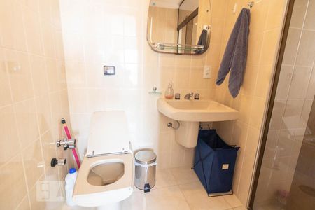 Apartamento à venda com 133m², 3 quartos e 3 vagas Apartamento à venda com 133m², 3 quartos e 3 vagasBanheiro da Suíte 1