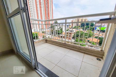 Apartamento à venda com 62m², 3 quartos e 1 vaga Apartamento à venda com 62m², 3 quartos e 1 vagaVaranda