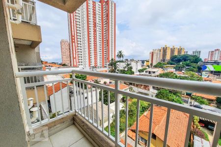 Apartamento à venda com 62m², 3 quartos e 1 vaga Apartamento à venda com 62m², 3 quartos e 1 vagaVaranda