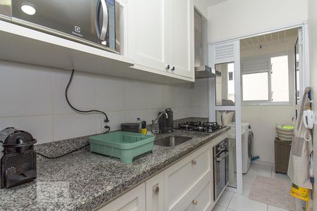 Apartamento à venda com 33m², 1 quarto e sem vaga Apartamento à venda com 33m², 1 quarto e sem vagaCozinha e Área de Serviço