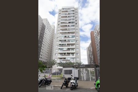 Apartamento à venda com 33m², 1 quarto e sem vaga Apartamento à venda com 33m², 1 quarto e sem vagaFachada