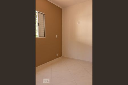 Quarto 1 de casa de condomínio para alugar com 2 quartos, 60m² em Jardim Nadir, São Paulo