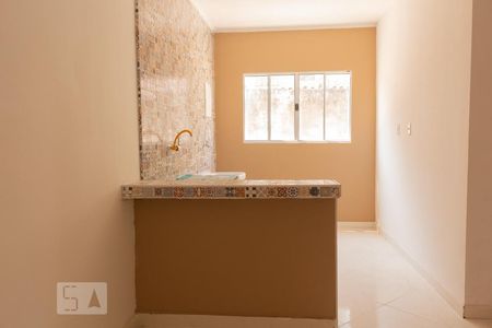 Sala/Cozinha de casa de condomínio para alugar com 2 quartos, 60m² em Jardim Nadir, São Paulo