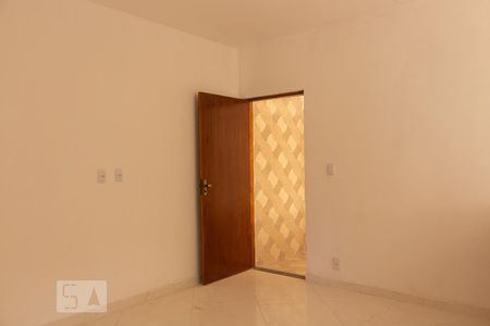Sala de casa de condomínio para alugar com 2 quartos, 60m² em Jardim Nadir, São Paulo