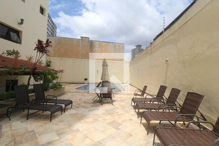 Apartamento à venda com 100m², 3 quartos e sem vagaÁrea comum - Piscina