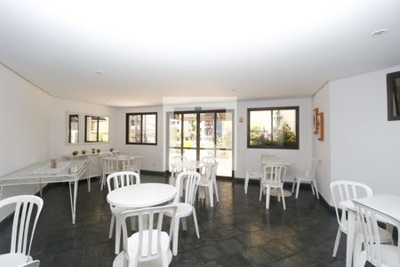 Apartamento à venda com 100m², 3 quartos e sem vagaÁrea comum - Salão de festas