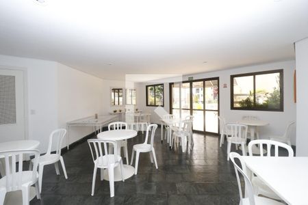 Apartamento à venda com 100m², 3 quartos e sem vagaÁrea comum - Salão de festas