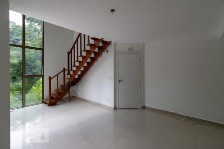 Sala de apartamento para alugar com 1 quarto, 60m² em Jardim Fonte do Morumbi, São Paulo