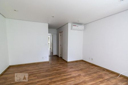 Suite de apartamento para alugar com 1 quarto, 60m² em Jardim Fonte do Morumbi, São Paulo
