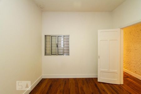 Quarto de casa para alugar com 2 quartos, 140m² em Penha de França, São Paulo