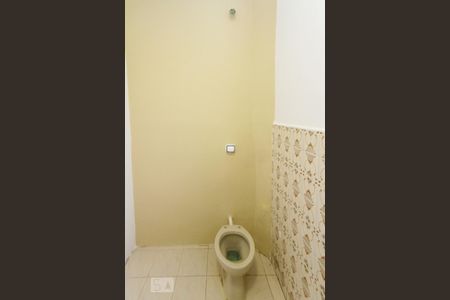 Banheiro de casa para alugar com 2 quartos, 140m² em Penha de França, São Paulo