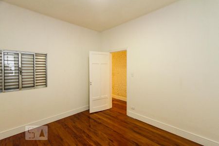 Quarto de casa para alugar com 2 quartos, 140m² em Penha de França, São Paulo