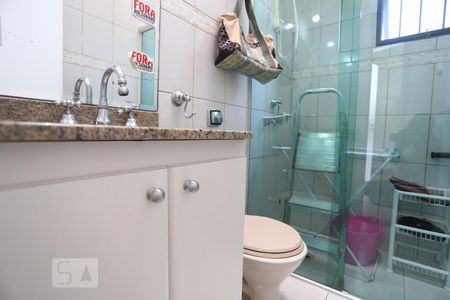 Banheiro Social de casa de condomínio à venda com 3 quartos, 90m² em Vila Gomes, São Paulo