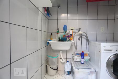 Casa de condomínio à venda com 90m², 3 quartos e 2 vagasÁrea de Serviço