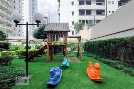 Apartamento à venda com 86m², 3 quartos e 3 vagas Apartamento à venda com 86m², 3 quartos e 3 vagasPlayground