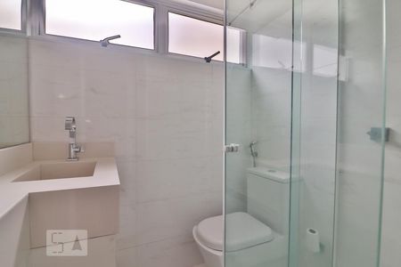 Apartamento à venda com 65m², 2 quartos e 1 vaga Apartamento à venda com 65m², 2 quartos e 1 vagaBanheiro