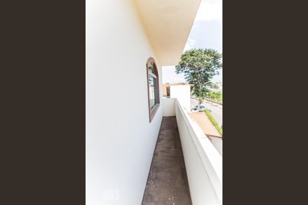 Casa para alugar com 390m², 3 quartos e 4 vagas Casa para alugar com 390m², 3 quartos e 4 vagasVaranda do Salão